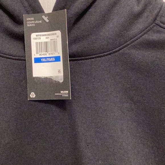New Under Amour hoodie - Picture 2 of 3